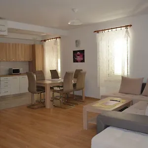 Michael Apartment Krk Town