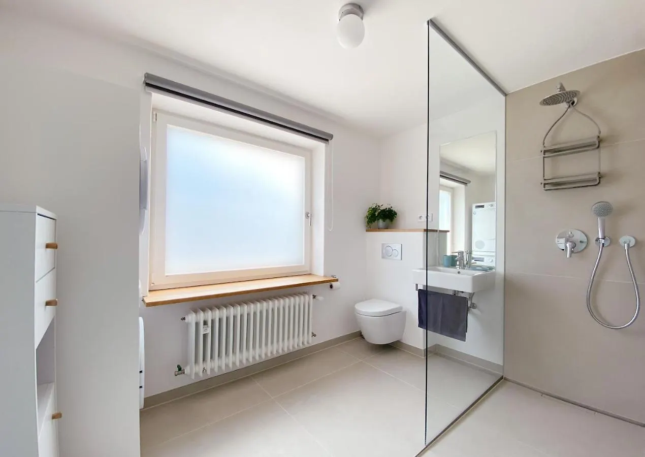 Stilvolles Apartment Mit Bergblick-Huette Und Garten Wolfratshausen